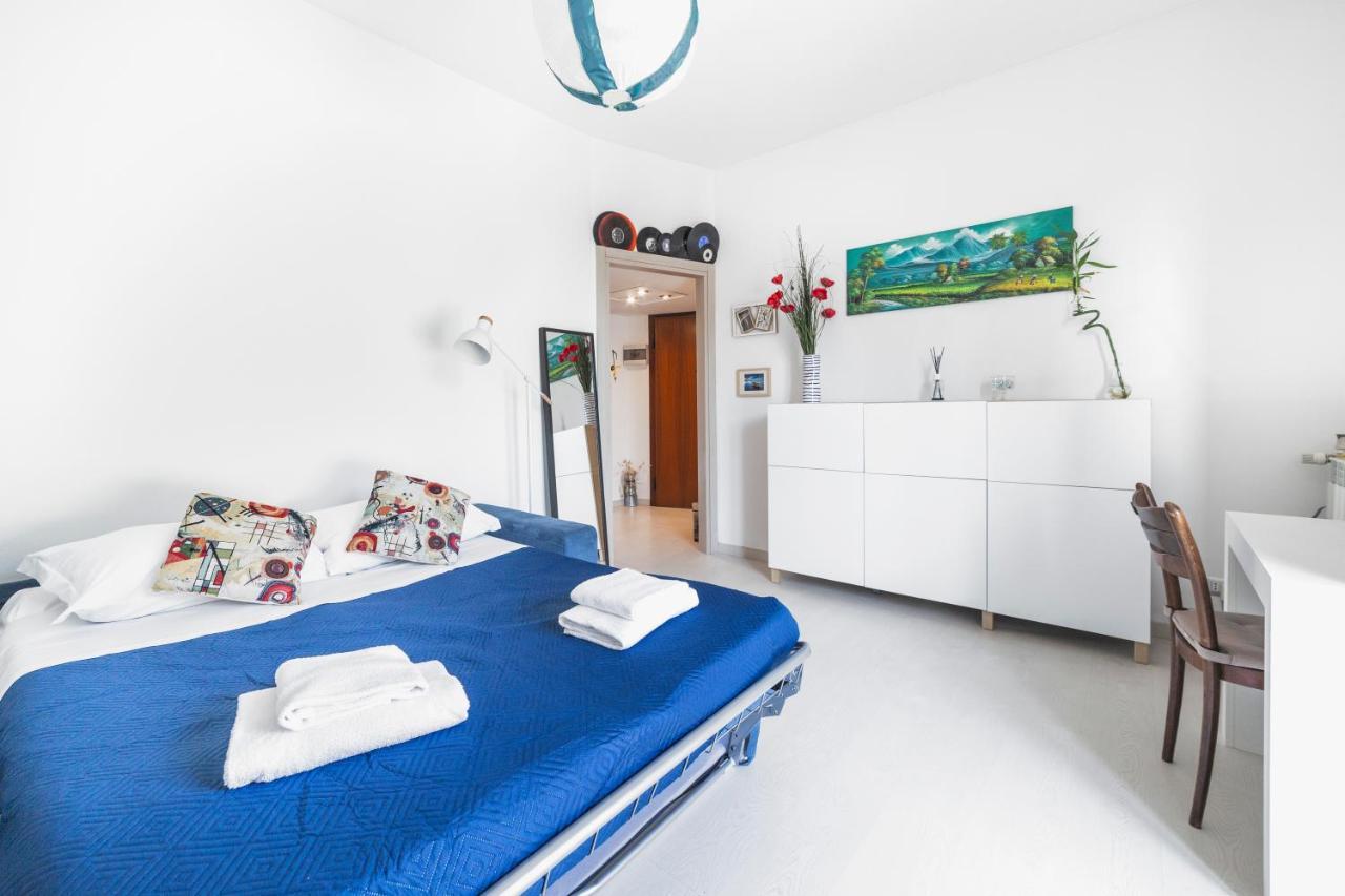Precotto Comfortable Flat With Balcony Apartment Milan Exterior photo
