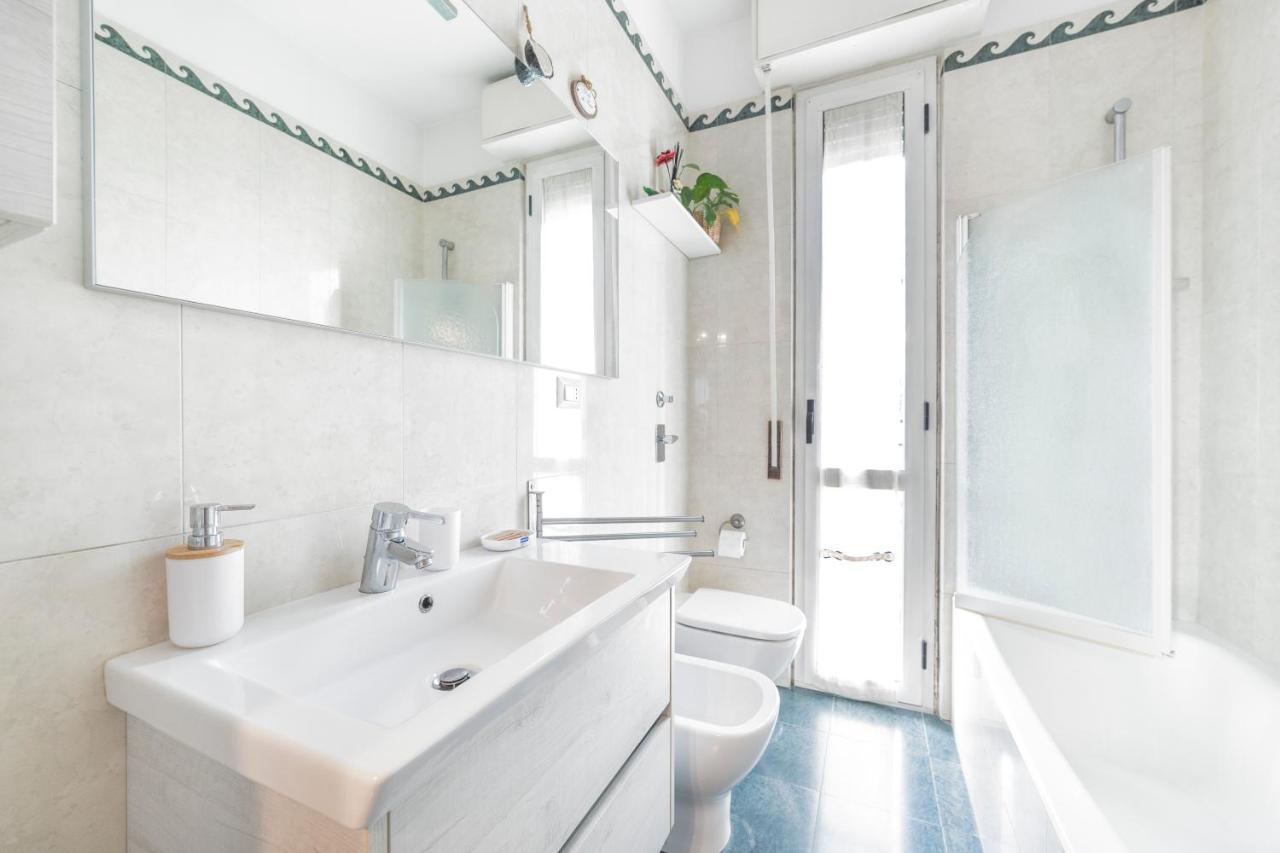 Precotto Comfortable Flat With Balcony Apartment Milan Exterior photo
